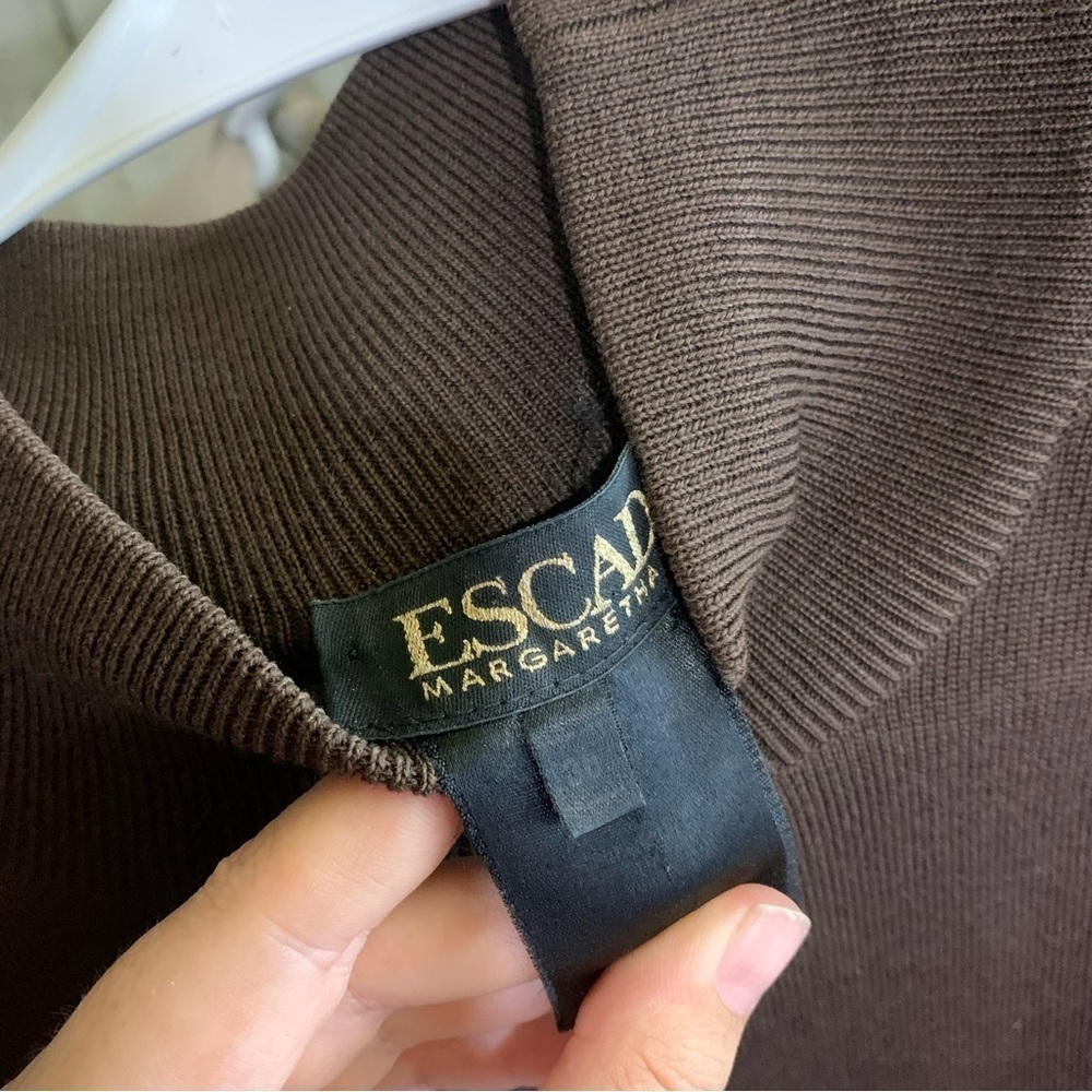 VTG Escada Brown Knit Turtleneck Sweater Size 36 or US 6 - Picture 9 of 9
